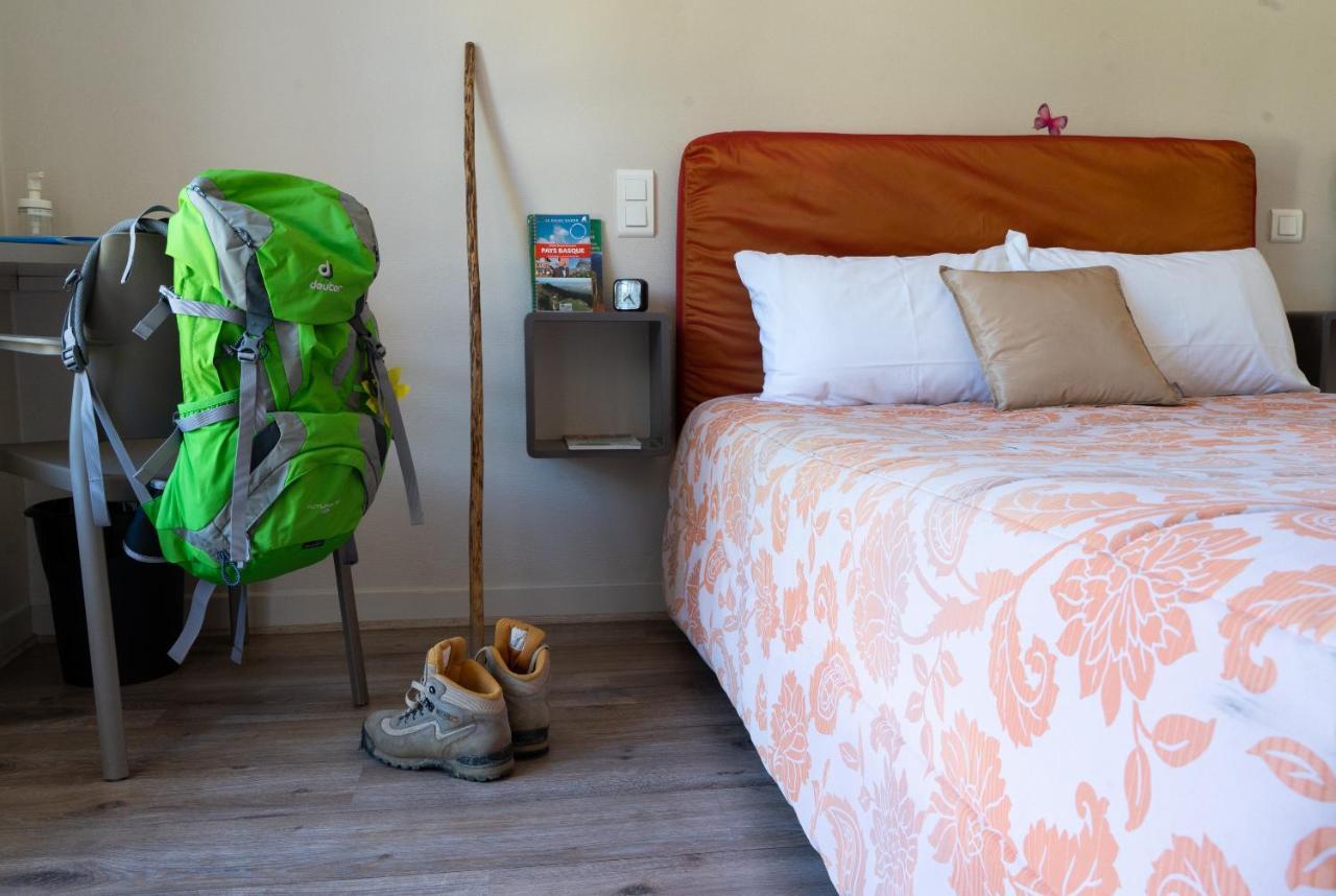 Hotel Juantorena Saint-Etienne-de-Baigorry Esterno foto