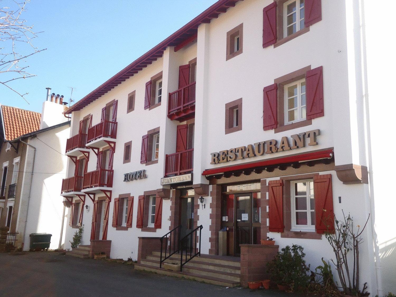 Hotel Juantorena Saint-Etienne-de-Baigorry Esterno foto